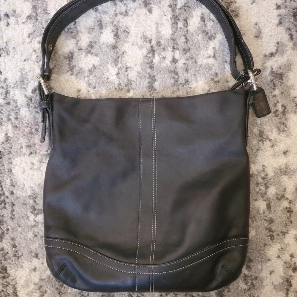 Coach Leather Shoulder Bag Like New!!